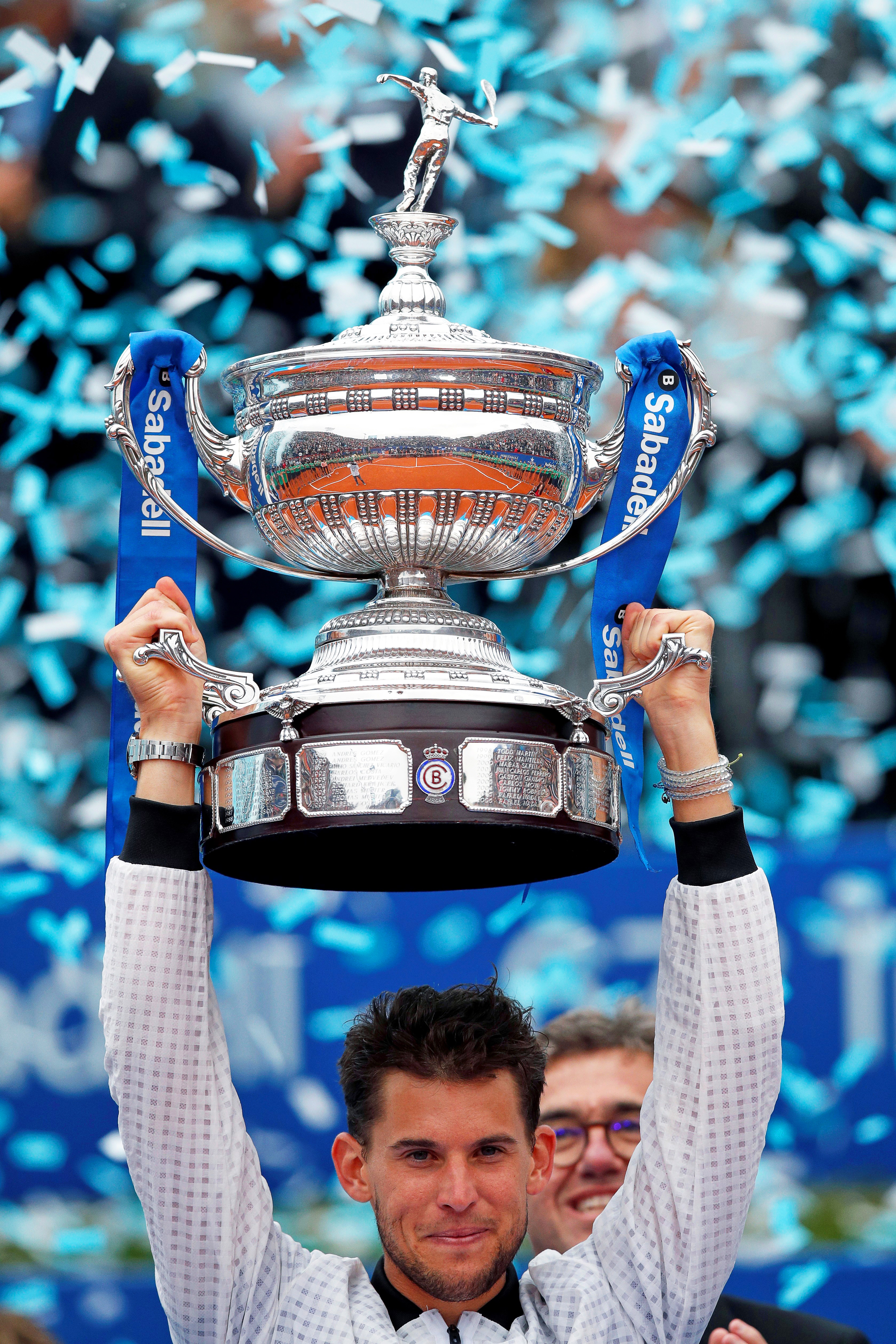 九游游戏-蒂姆在巴塞罗那比赛中大比分获胜，晋级下一阶段引发热议！(利物浦4比0巴塞罗那)