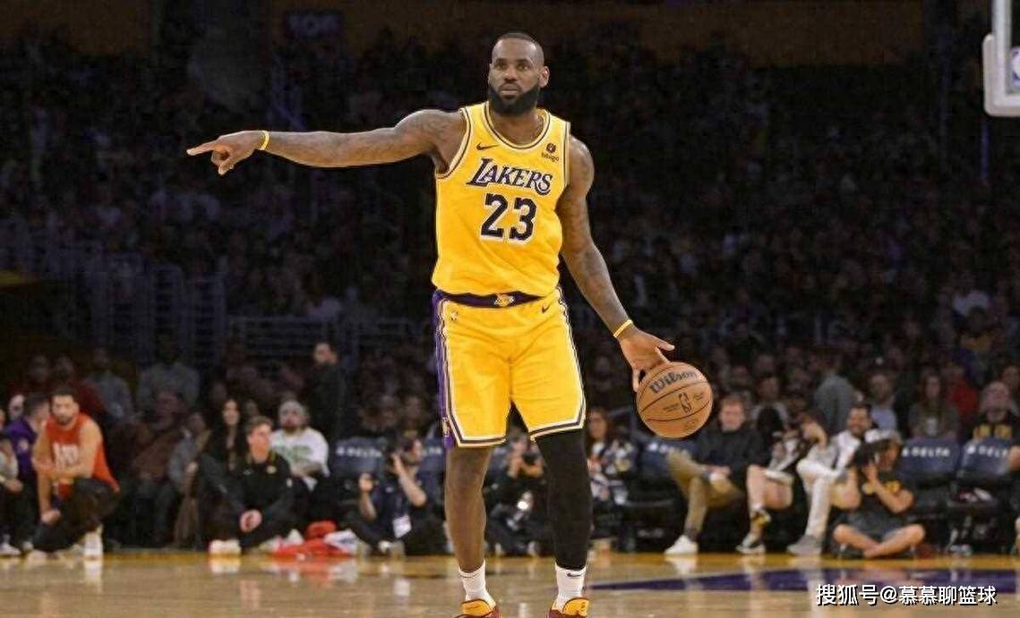 九游-包含夺冠引发热议！，詹姆斯在热火比赛中领先优势明显引发球迷热议的词条
