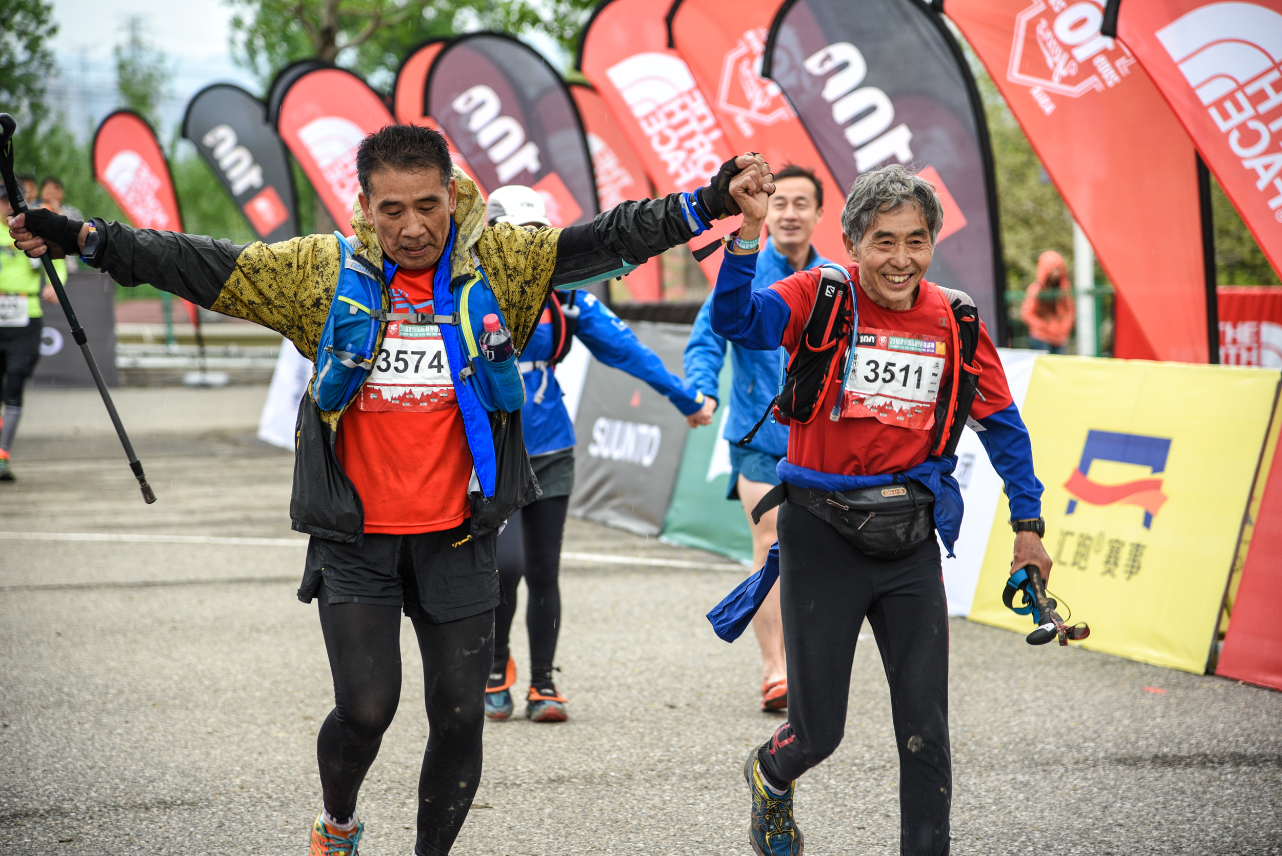 九游娱乐-网球邀请赛掀起高潮，皖江雷豹队绝杀岭南雄狮队，老将里程碑之夜——目标直指冠军的简单介绍