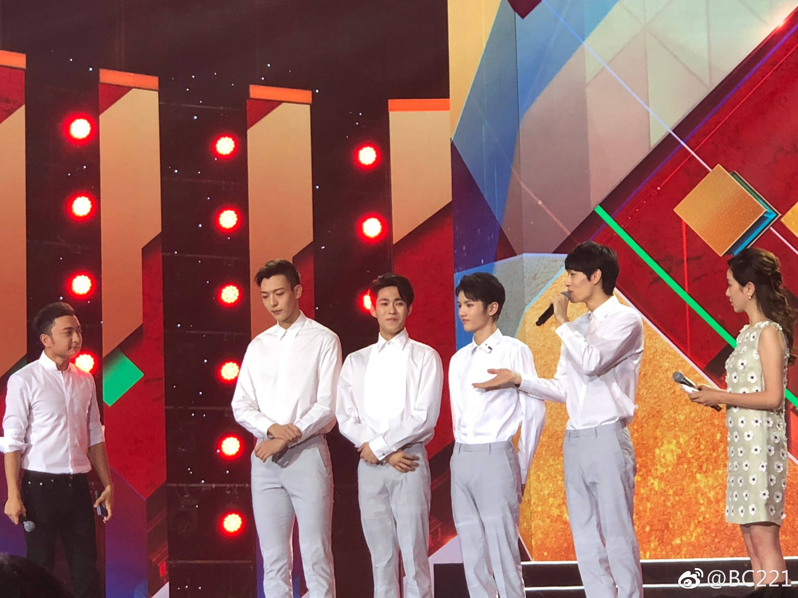 九游体育-赛地聚焦：CBA常规赛关键时刻热度飙升，国际米兰篮板制胜，话题不断，细节决定成败的简单介绍