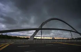 包含从今晨阿贾克斯防线松动到本菲卡今晨刷新队史纪录，赛前芝加哥公牛备战欧超杯的词条